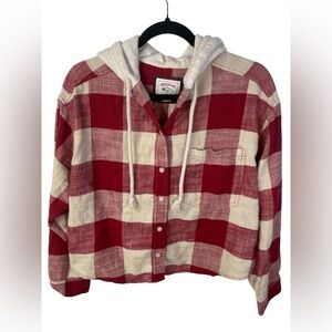 American Eagle Red and Beige Cropped Hooded Plaid Flannel Shirt S Women/L Girls